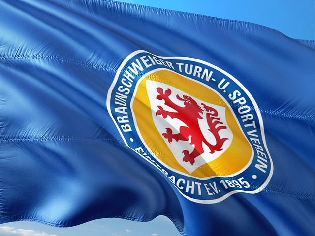 与掌